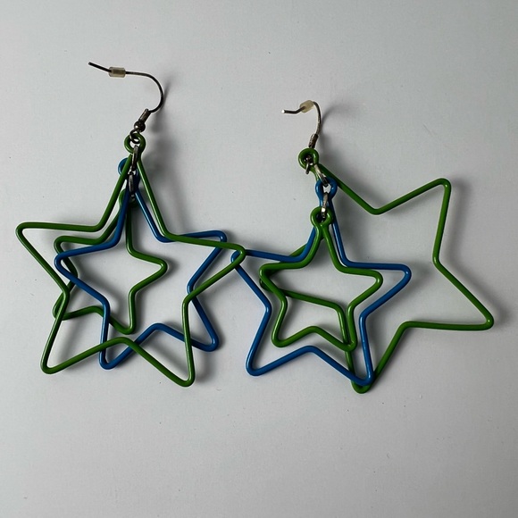 Blue Green Metal Star Pierced Earrings - Picture 15 of 16